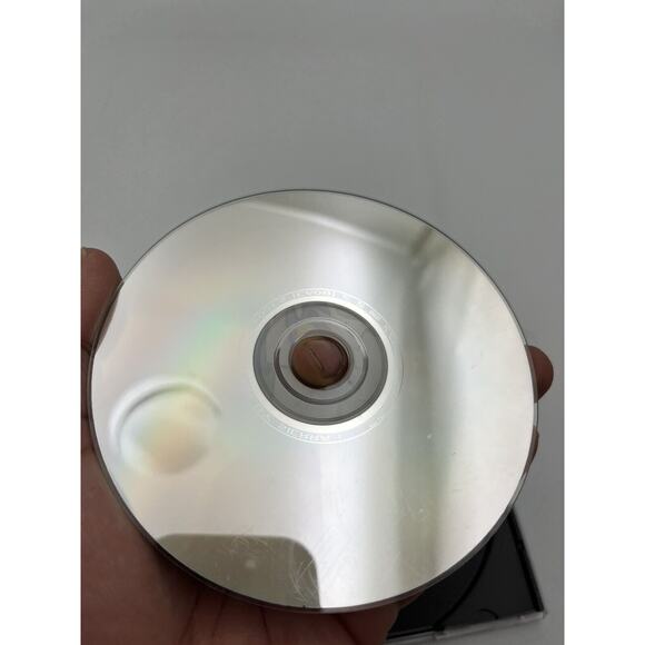 Leisure Suit Larry: Love for Sail (Windows PC) CD Game Disc & Case - Great Shape - Picture 6 of 7